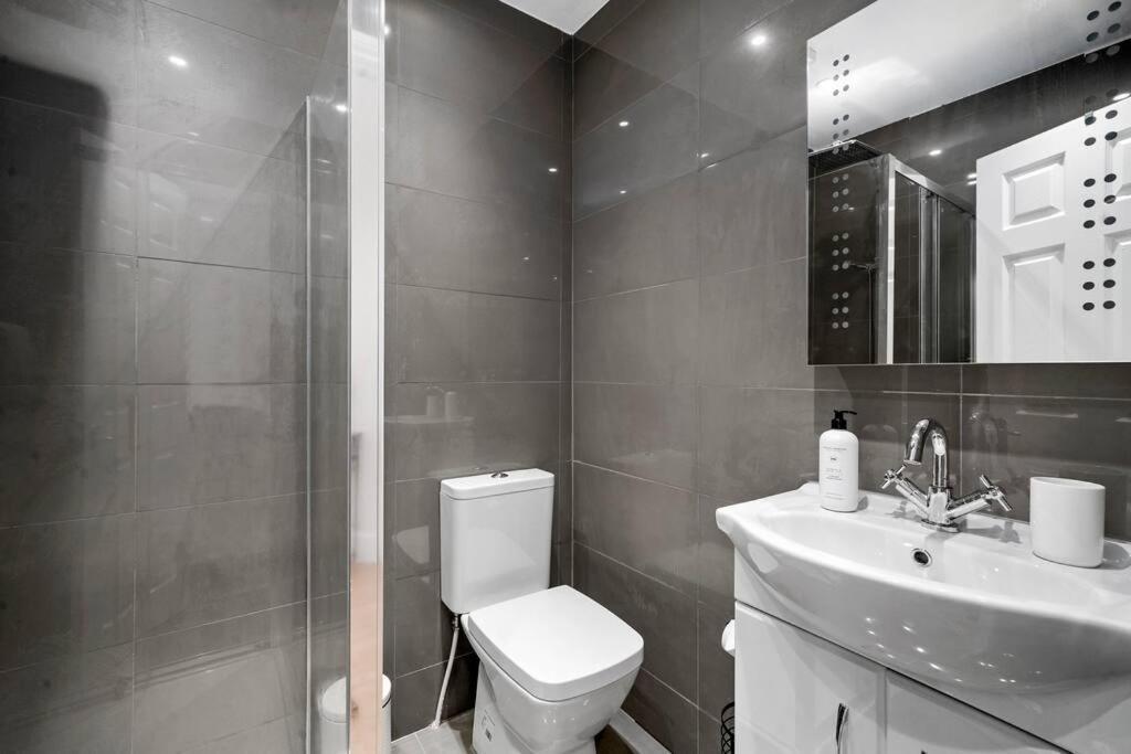 The Chaucer Suite - Exceptionally Stylish - Sleeps 4 Canterbury Exterior photo